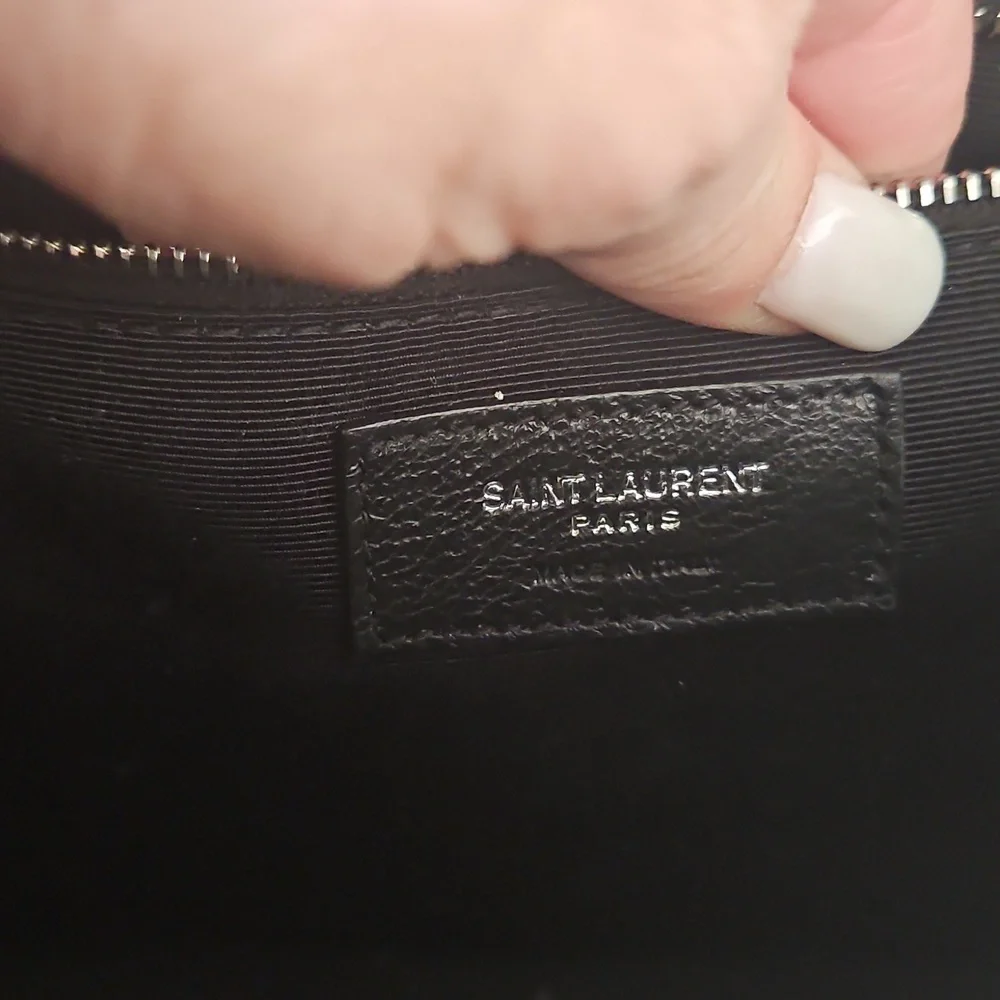 Yves Saint Laurent Black Envelope in Matelasse Lambskin - EUC - Picture 11 of 16